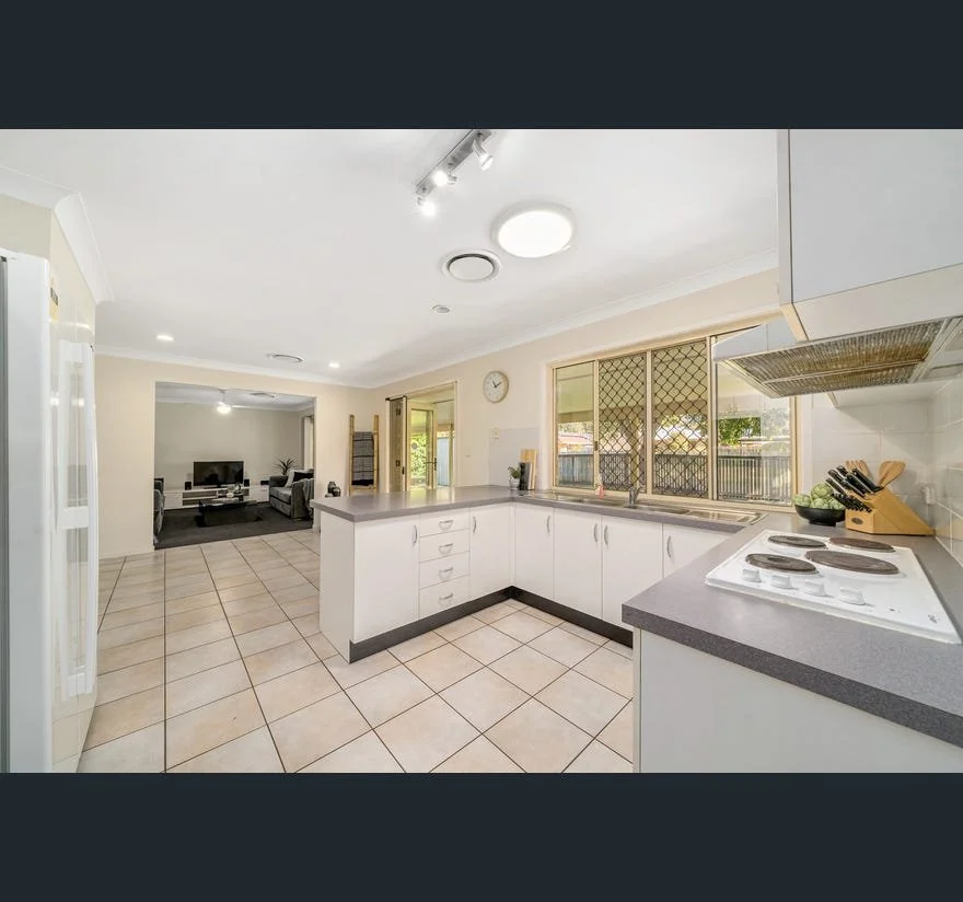 Clarissa Cl Bracken Ridge6.jpg