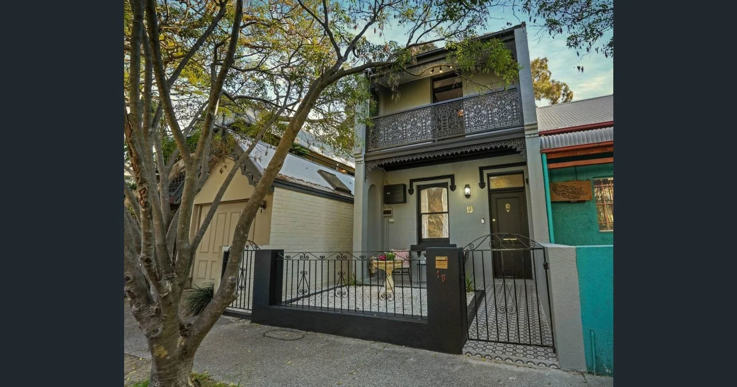 College Street Newtown.jpg