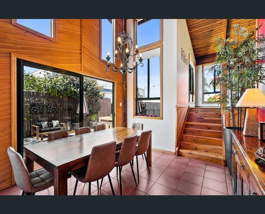 Cox Crescent Quinns Rocks2.jpg